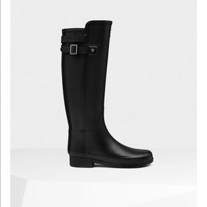 Brand New Tall Refined Strap Hunter Rainboots!!